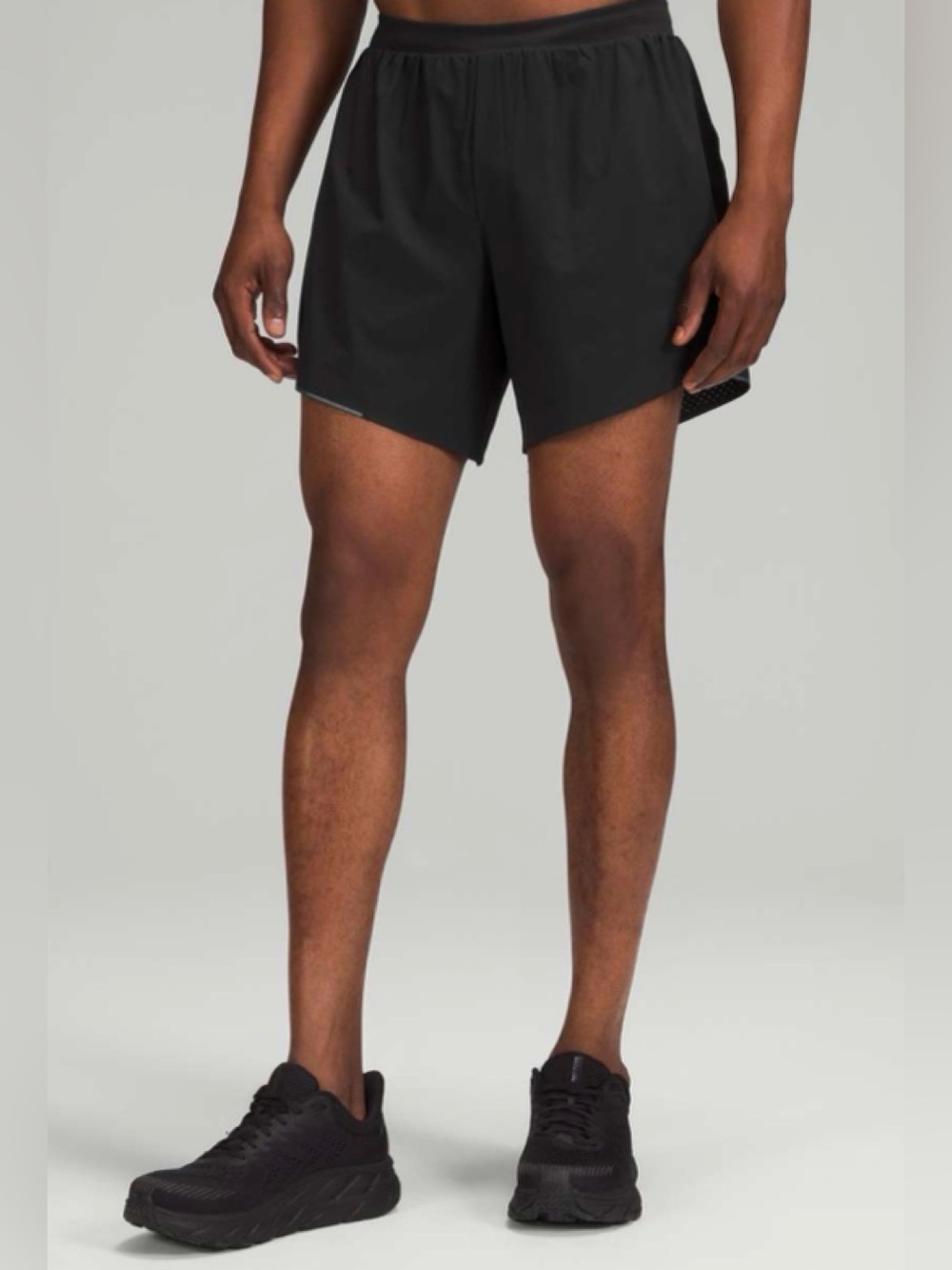 Lululemon Outpacer Short 6"
Black Size Small